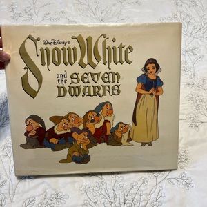 Vintage Disneys Snow White and the Seven Dwarfs